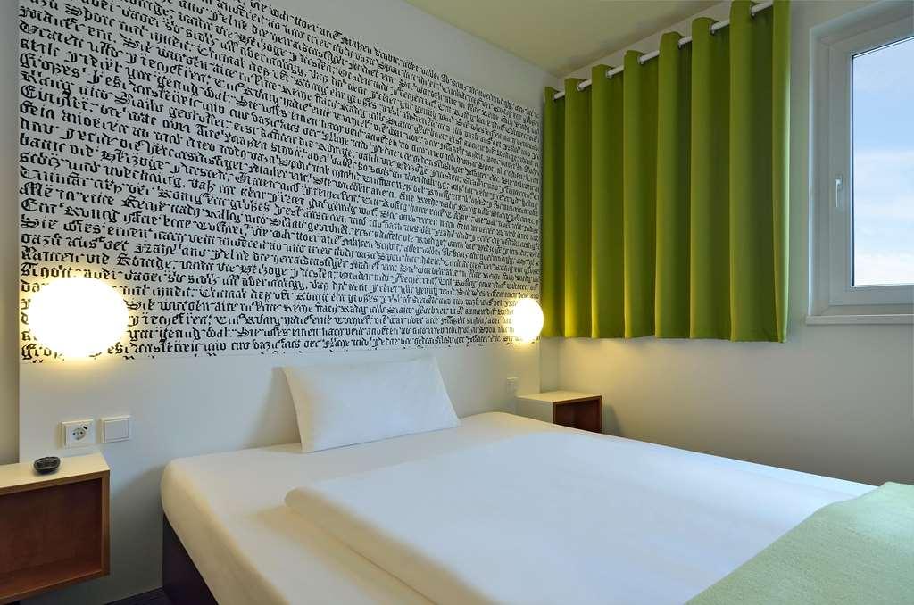 B&B Hotel Muenchen-Messe Aschheim Quarto foto